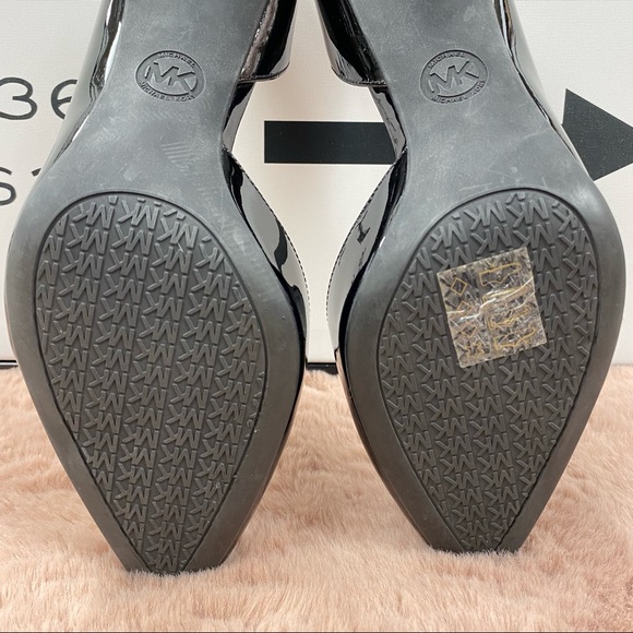 Michael Kors MK Black Patent Leather Heels (Size 8.5) - Authentic - Picture 10 of 11